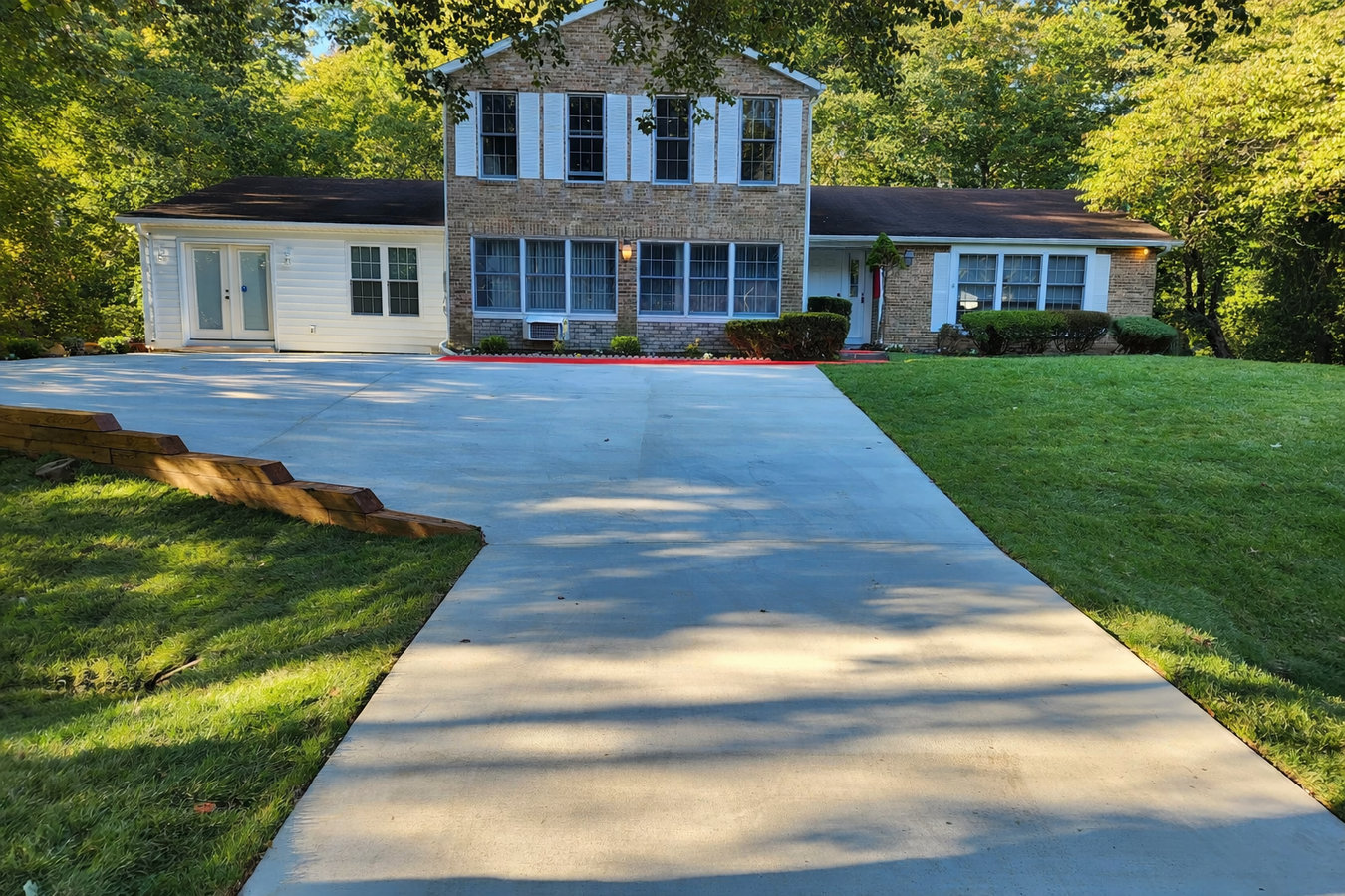 Concrete driveway building in Novato, CA